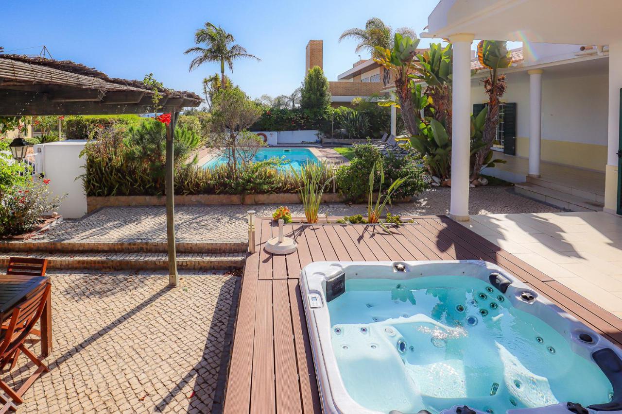 Villa Mar Ali - Jacuzzi - 400M From The Beach - By Bedzy Albufeira Kültér fotó